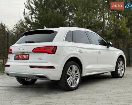 Білий Ауді Ку 5, об'ємом двигуна 2 л та пробігом 194 тис. км за 24500 $, фото 10 на Automoto.ua