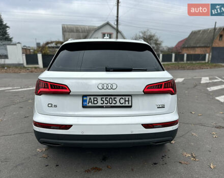 Белый Ауди Ку 5, объемом двигателя 1.98 л и пробегом 206 тыс. км за 25900 $, фото 8 на Automoto.ua