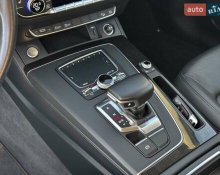 Білий Ауді Ку 5, об'ємом двигуна 1.98 л та пробігом 107 тис. км за 23500 $, фото 30 на Automoto.ua