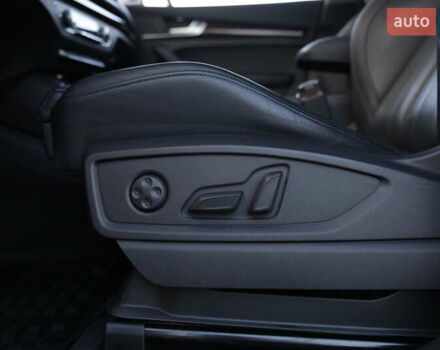 Білий Ауді Ку 5, об'ємом двигуна 1.98 л та пробігом 120 тис. км за 28500 $, фото 14 на Automoto.ua