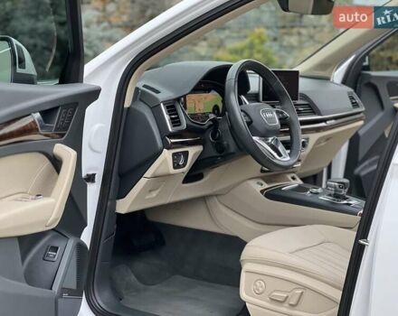 Белый Ауди Ку 5, объемом двигателя 2 л и пробегом 135 тыс. км за 26950 $, фото 3 на Automoto.ua