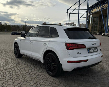 Белый Ауди Ку 5, объемом двигателя 1.98 л и пробегом 100 тыс. км за 27000 $, фото 6 на Automoto.ua