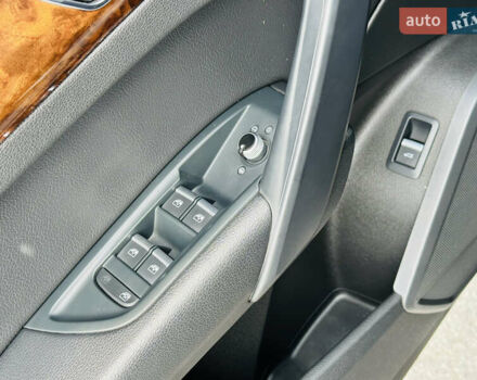 Белый Ауди Ку 5, объемом двигателя 1.98 л и пробегом 93 тыс. км за 26500 $, фото 28 на Automoto.ua