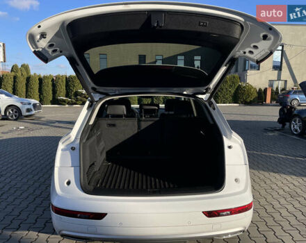 Белый Ауди Ку 5, объемом двигателя 1.98 л и пробегом 193 тыс. км за 25000 $, фото 29 на Automoto.ua