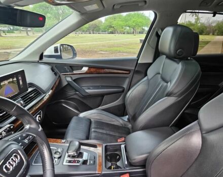 Білий Ауді Ку 5, об'ємом двигуна 2 л та пробігом 52 тис. км за 8000 $, фото 11 на Automoto.ua