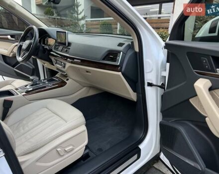 Белый Ауди Ку 5, объемом двигателя 2 л и пробегом 135 тыс. км за 26950 $, фото 120 на Automoto.ua