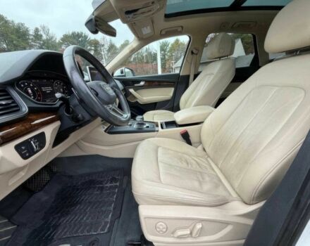 Белый Ауди Ку 5, объемом двигателя 2 л и пробегом 49 тыс. км за 19700 $, фото 10 на Automoto.ua