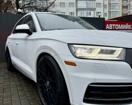 Білий Ауді Ку 5, об'ємом двигуна 1.98 л та пробігом 229 тис. км за 22400 $, фото 6 на Automoto.ua