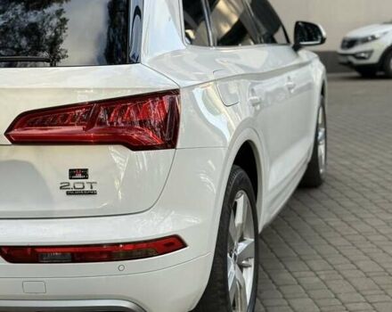 Белый Ауди Ку 5, объемом двигателя 1.98 л и пробегом 180 тыс. км за 22299 $, фото 9 на Automoto.ua