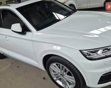 Белый Ауди Ку 5, объемом двигателя 1.98 л и пробегом 57 тыс. км за 30000 $, фото 6 на Automoto.ua