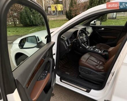 Белый Ауди Ку 5, объемом двигателя 1.98 л и пробегом 108 тыс. км за 26700 $, фото 16 на Automoto.ua