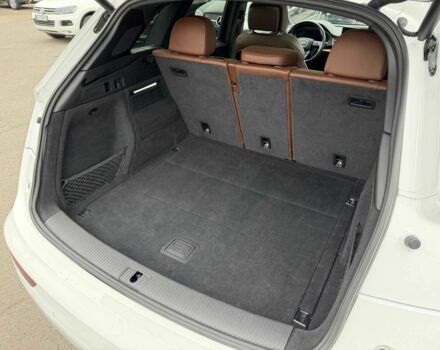 Белый Ауди Ку 5, объемом двигателя 2 л и пробегом 158 тыс. км за 25500 $, фото 12 на Automoto.ua