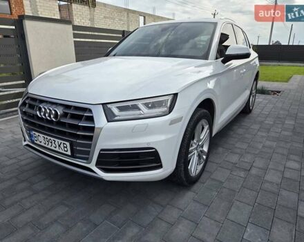 Белый Ауди Ку 5, объемом двигателя 1.98 л и пробегом 179 тыс. км за 26000 $, фото 4 на Automoto.ua