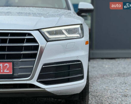 Белый Ауди Ку 5, объемом двигателя 2 л и пробегом 100 тыс. км за 27900 $, фото 3 на Automoto.ua