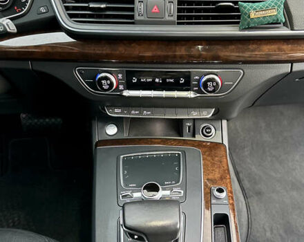 Белый Ауди Ку 5, объемом двигателя 2 л и пробегом 162 тыс. км за 20900 $, фото 41 на Automoto.ua