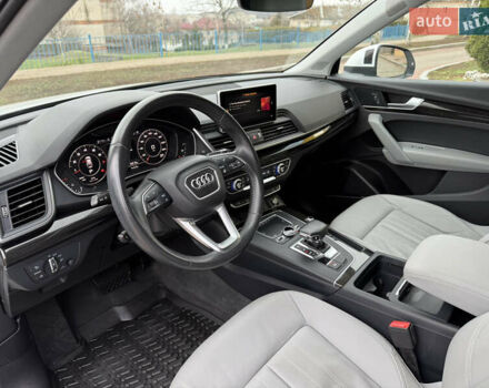 Белый Ауди Ку 5, объемом двигателя 1.98 л и пробегом 95 тыс. км за 29400 $, фото 17 на Automoto.ua