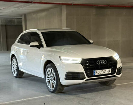 Белый Ауди Ку 5, объемом двигателя 2 л и пробегом 168 тыс. км за 26990 $, фото 1 на Automoto.ua
