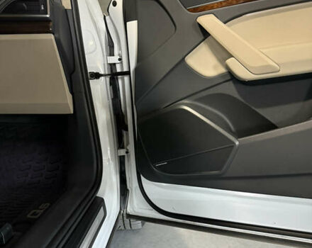 Белый Ауди Ку 5, объемом двигателя 2 л и пробегом 168 тыс. км за 26990 $, фото 14 на Automoto.ua