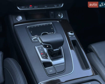 Білий Ауді Ку 5, об'ємом двигуна 2 л та пробігом 194 тис. км за 24500 $, фото 21 на Automoto.ua