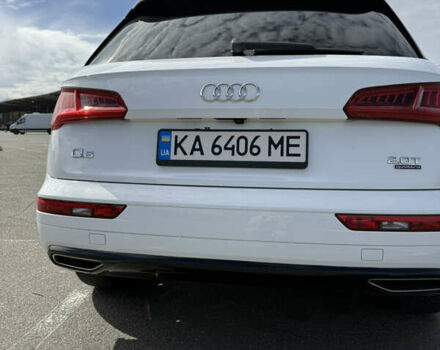 Белый Ауди Ку 5, объемом двигателя 1.98 л и пробегом 142 тыс. км за 26300 $, фото 7 на Automoto.ua