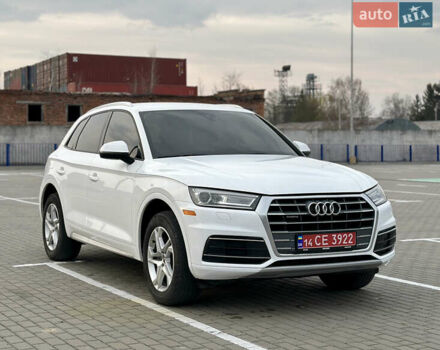 Белый Ауди Ку 5, объемом двигателя 2 л и пробегом 162 тыс. км за 20900 $, фото 4 на Automoto.ua