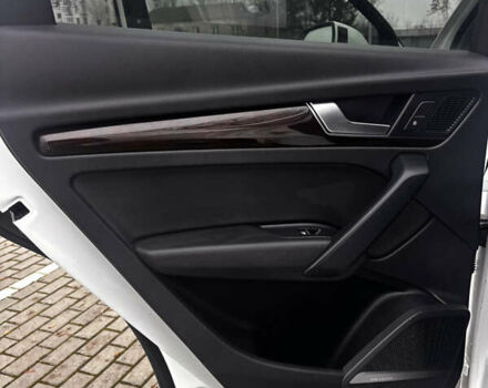 Белый Ауди Ку 5, объемом двигателя 2 л и пробегом 163 тыс. км за 23100 $, фото 10 на Automoto.ua