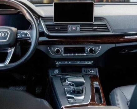 Білий Ауді Ку 5, об'ємом двигуна 2 л та пробігом 98 тис. км за 8000 $, фото 11 на Automoto.ua