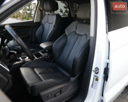 Білий Ауді Ку 5, об'ємом двигуна 1.98 л та пробігом 120 тис. км за 28500 $, фото 17 на Automoto.ua