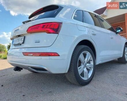 Белый Ауди Ку 5, объемом двигателя 1.98 л и пробегом 187 тыс. км за 29000 $, фото 4 на Automoto.ua