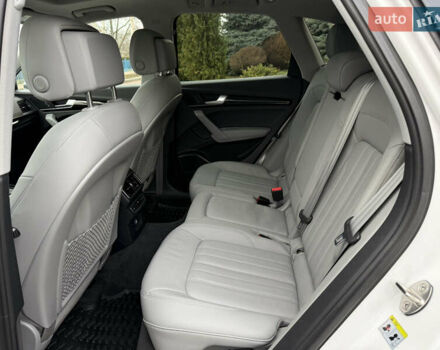 Белый Ауди Ку 5, объемом двигателя 1.98 л и пробегом 95 тыс. км за 29400 $, фото 25 на Automoto.ua