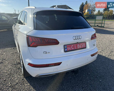 Белый Ауди Ку 5, объемом двигателя 2 л и пробегом 249 тыс. км за 21500 $, фото 13 на Automoto.ua