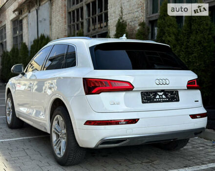 Белый Ауди Ку 5, объемом двигателя 2 л и пробегом 41 тыс. км за 24900 $, фото 18 на Automoto.ua