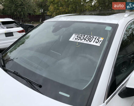 Белый Ауди Ку 5, объемом двигателя 2 л и пробегом 155 тыс. км за 17980 $, фото 5 на Automoto.ua