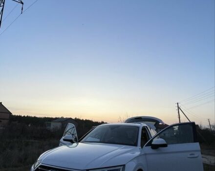 Белый Ауди Ку 5, объемом двигателя 2 л и пробегом 126 тыс. км за 28800 $, фото 6 на Automoto.ua