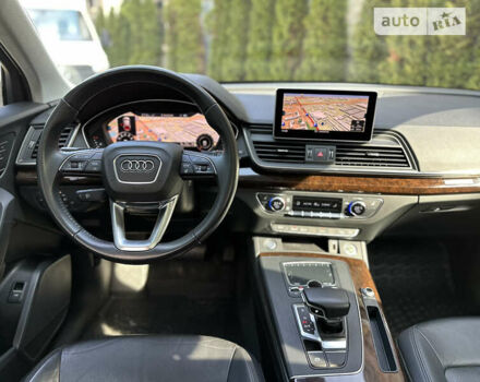 Белый Ауди Ку 5, объемом двигателя 2 л и пробегом 41 тыс. км за 24900 $, фото 64 на Automoto.ua