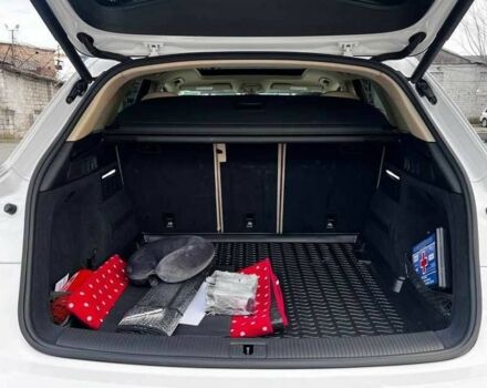 Белый Ауди Ку 5, объемом двигателя 2 л и пробегом 77 тыс. км за 16000 $, фото 9 на Automoto.ua