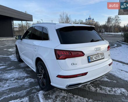 Білий Ауді Ку 5, об'ємом двигуна 1.98 л та пробігом 116 тис. км за 26500 $, фото 7 на Automoto.ua