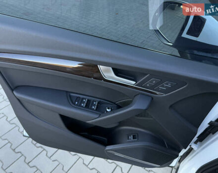 Білий Ауді Ку 5, об'ємом двигуна 2 л та пробігом 194 тис. км за 24500 $, фото 19 на Automoto.ua