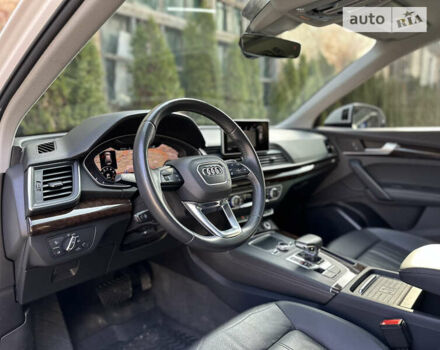 Белый Ауди Ку 5, объемом двигателя 2 л и пробегом 41 тыс. км за 24900 $, фото 37 на Automoto.ua