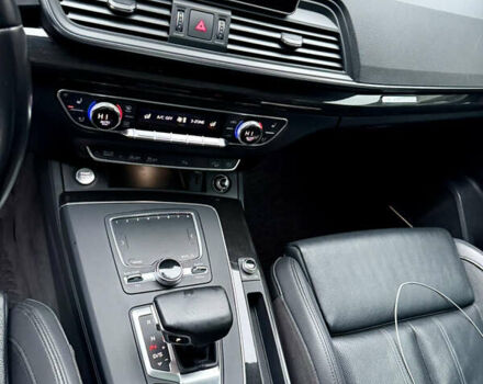 Білий Ауді Ку 5, об'ємом двигуна 1.98 л та пробігом 229 тис. км за 22400 $, фото 54 на Automoto.ua