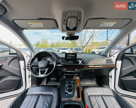 Белый Ауди Ку 5, объемом двигателя 1.98 л и пробегом 93 тыс. км за 26500 $, фото 21 на Automoto.ua