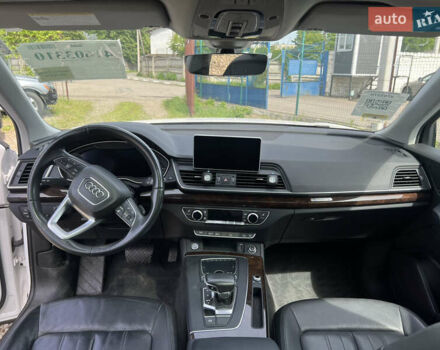 Белый Ауди Ку 5, объемом двигателя 2 л и пробегом 239 тыс. км за 16000 $, фото 15 на Automoto.ua