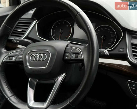 Белый Ауди Ку 5, объемом двигателя 2 л и пробегом 171 тыс. км за 20000 $, фото 26 на Automoto.ua