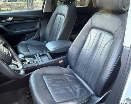 Белый Ауди Ку 5, объемом двигателя 1.98 л и пробегом 180 тыс. км за 22299 $, фото 13 на Automoto.ua