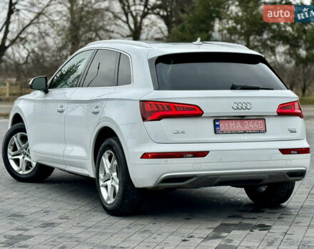 Білий Ауді Ку 5, об'ємом двигуна 1.98 л та пробігом 159 тис. км за 24699 $, фото 26 на Automoto.ua