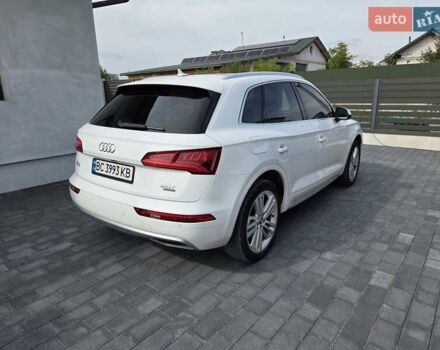 Белый Ауди Ку 5, объемом двигателя 1.98 л и пробегом 179 тыс. км за 26000 $, фото 8 на Automoto.ua