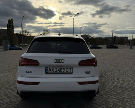 Белый Ауди Ку 5, объемом двигателя 1.98 л и пробегом 100 тыс. км за 27000 $, фото 5 на Automoto.ua