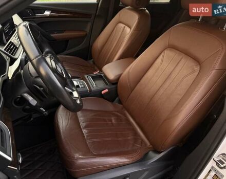 Белый Ауди Ку 5, объемом двигателя 1.98 л и пробегом 108 тыс. км за 26700 $, фото 18 на Automoto.ua