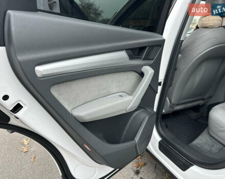 Белый Ауди Ку 5, объемом двигателя 1.98 л и пробегом 206 тыс. км за 25900 $, фото 38 на Automoto.ua