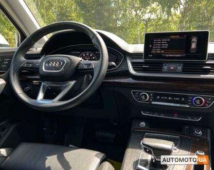 Белый Ауди Ку 5, объемом двигателя 2 л и пробегом 160 тыс. км за 28600 $, фото 14 на Automoto.ua